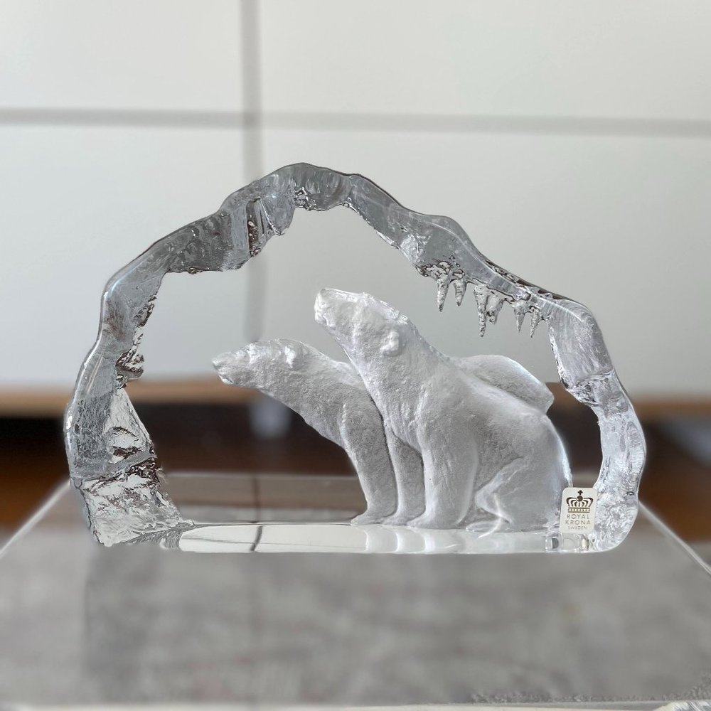 Mats Jonasson Royal Krona Crystal Polar Bears Sculpture
